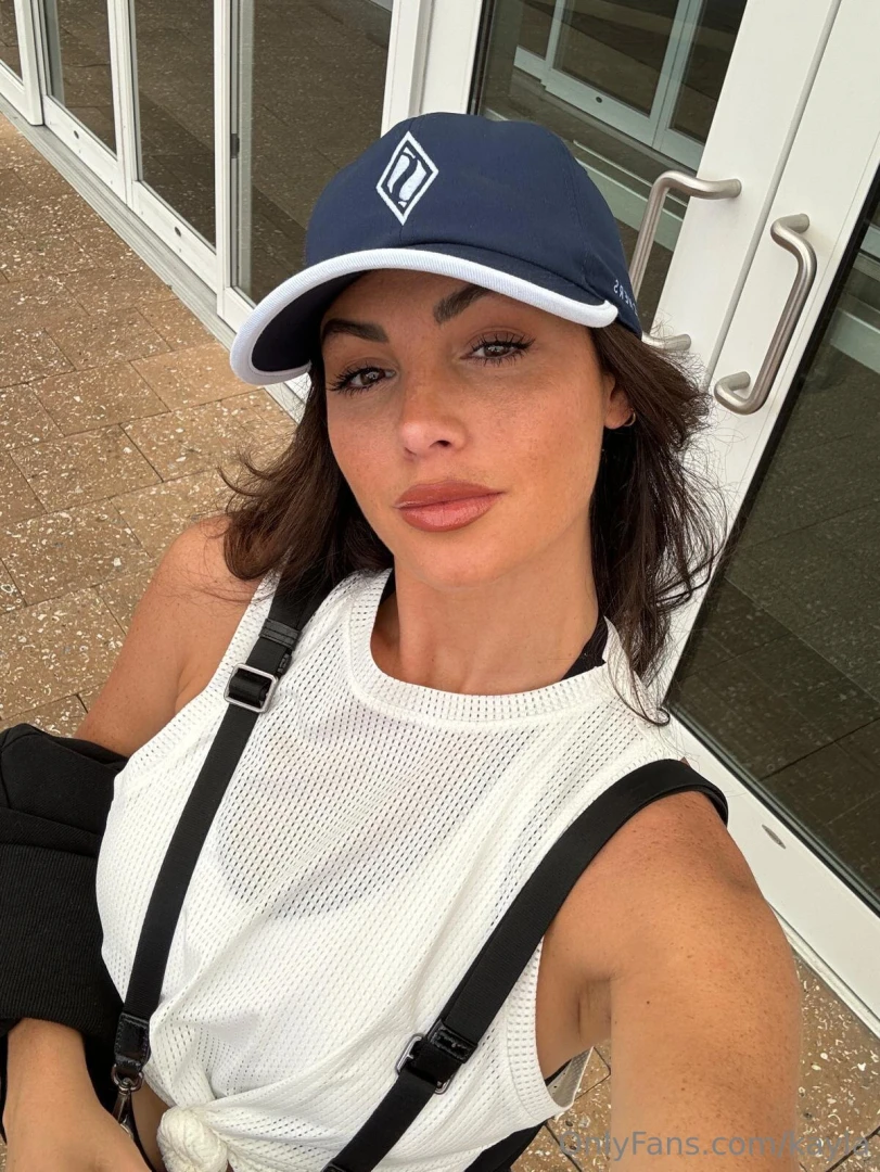 You re just going to scroll by without saying hi kayla 