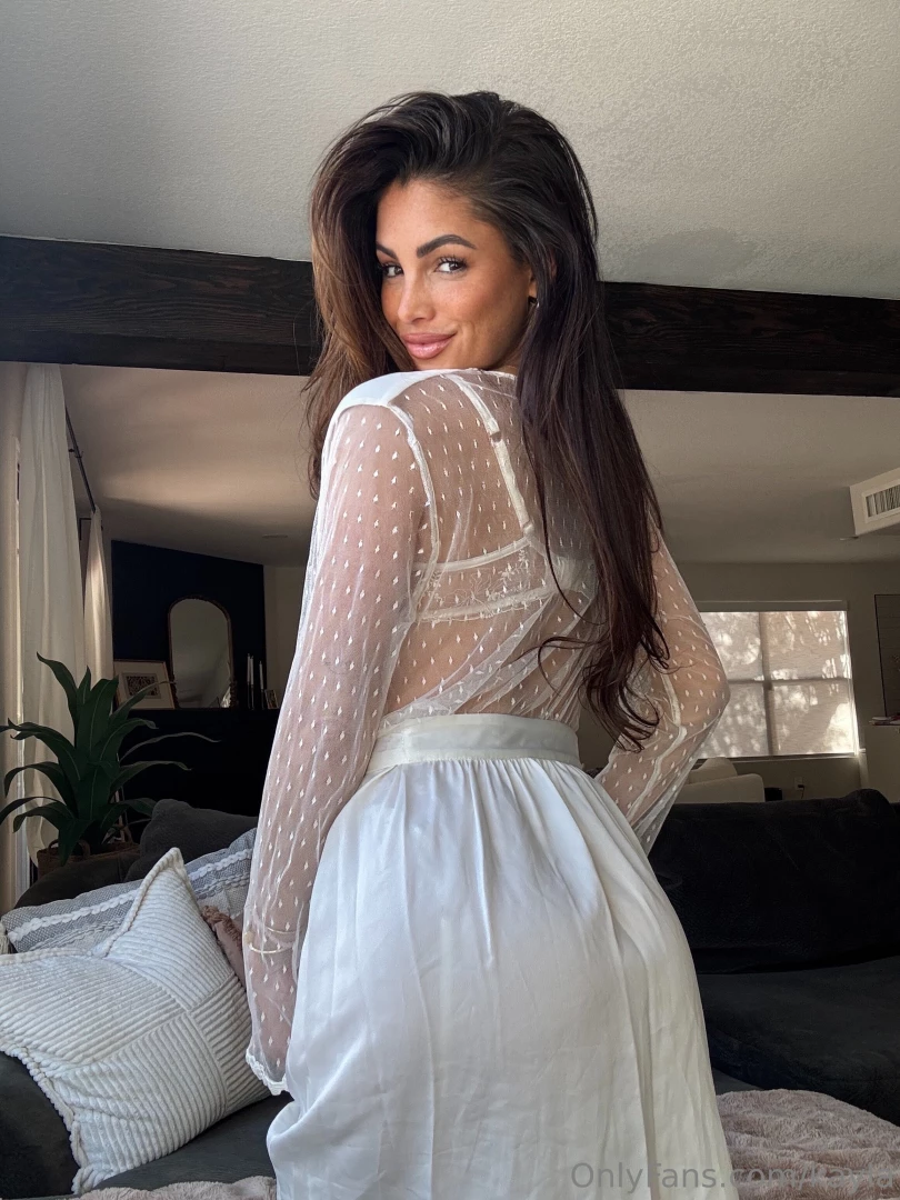 I can confidently say this is probably my sheerest and most dreamy set 