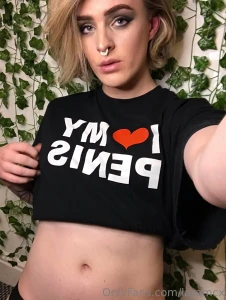 I m feeling a little naughty today want to see why