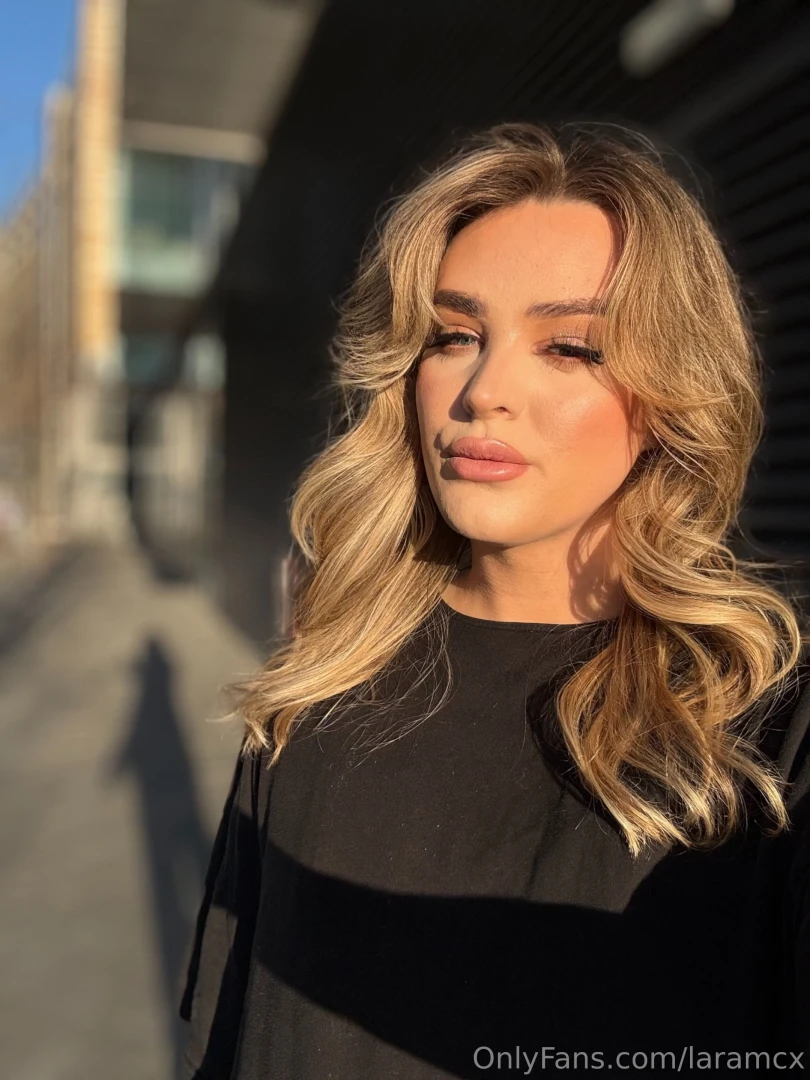 Your favorite temptation is back and i m feeling extra wild tonight 