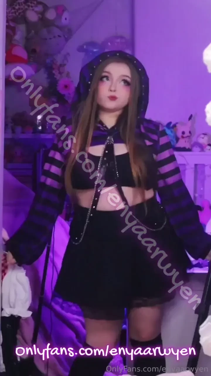 Another little purple punk bunny dancey dance i never posted hehe 