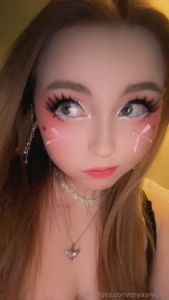 Cute little closeups of my concert makeup lmk what you think hehe i part 5