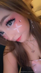 Cute little closeups of my concert makeup lmk what you think hehe i part 2