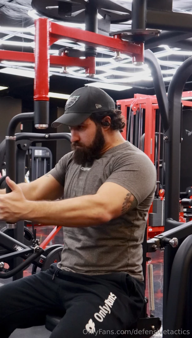 Chest day isn t complete without some type of flys one of the best 