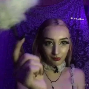 I m lyra your favourite small boobie goth fuck toy i create custom