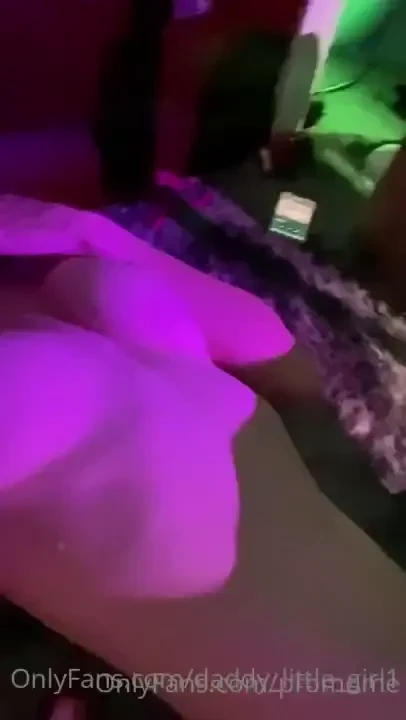 Australian blondie who just wants to fuck get stoned and have fun with 