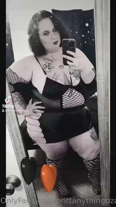 Making content in this tonight all customs half off 1 minute send 
