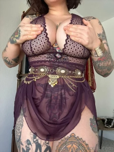 Would you masturbate to my nudes if i sent you them