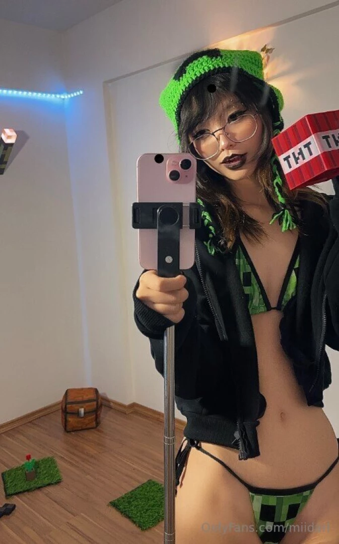 Wanna explore my cave 