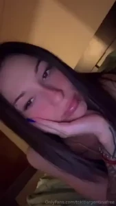 Rate my face from 1 to 10 how slutty i am