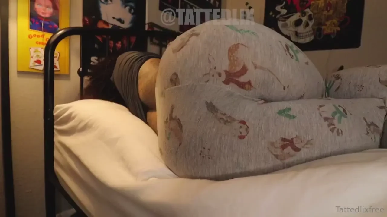 Sick in bed cum keep me company please new video on my vip page https 