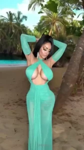 Join my vip missmeenavip and you ll receive a minimum of 20 full