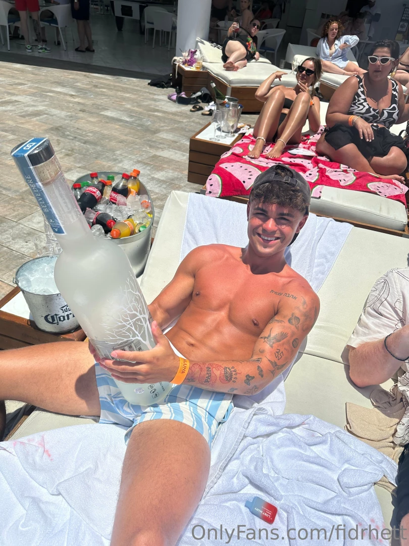 Old or new content x https onlyfans com fidtikkers c13 