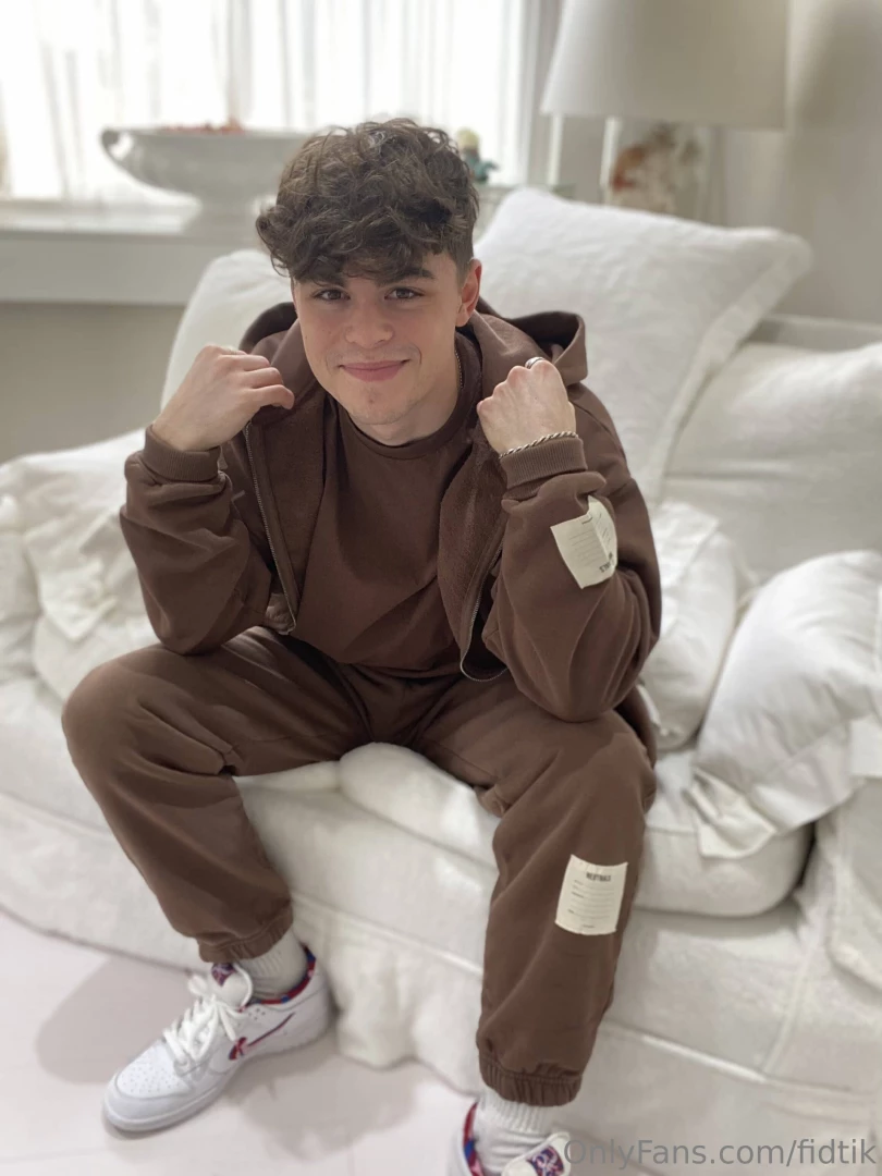 What do you think of my outfit part 102 