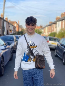 If you see me i m yours