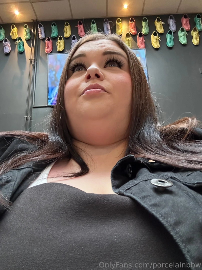 Pretty little pigs day out part 1 