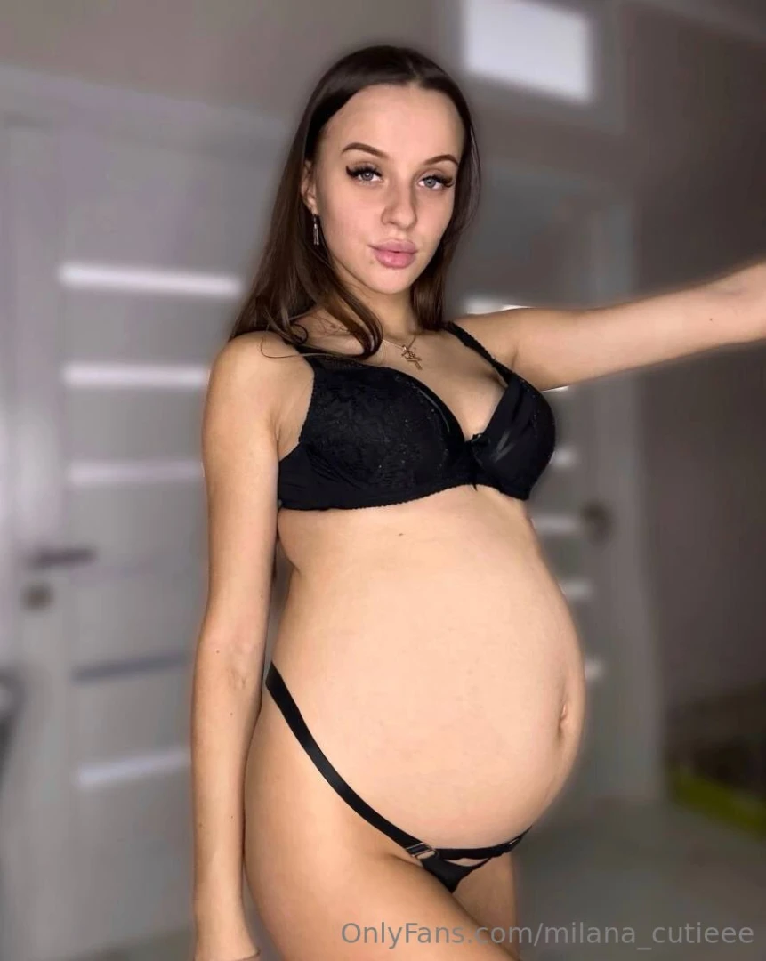 My pregnancy makes every line of my body even more seductive soft skin 