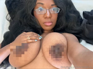 Titty tuesday my subs at furystrikesback got the 15 pic full set that