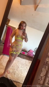 I m at a photo shoot today will you wait for more pictures