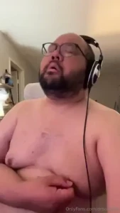 A little nipple play for y all