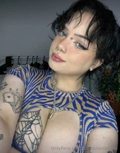 If these colors don t mess with your head my boobs definitely will