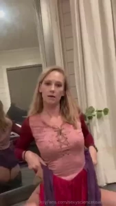 Hocus pocus you better focus sarah sanderson has cum back from the part 1