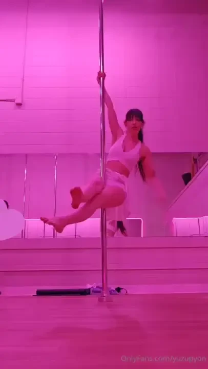 Learned new spins in today s pole dance class i also learned how to 