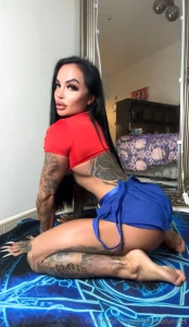 Where you cumming my toes or soles