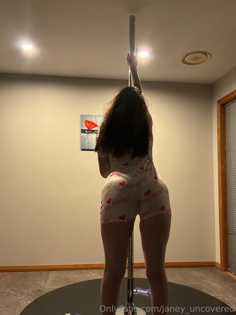 Less than 4 hours till my big secret is out on my vip 