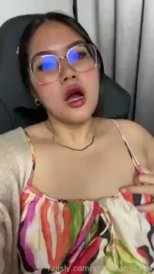 I m all alone and so fucking horny right now wanna get messy with me