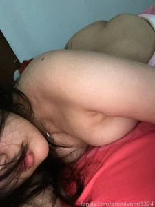 Just woke up wanna eat my hole for breakfast