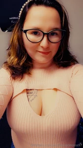 A little chilly today loving my new winter outfit