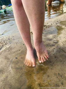 I love the feeling of the sand between my toes part 2