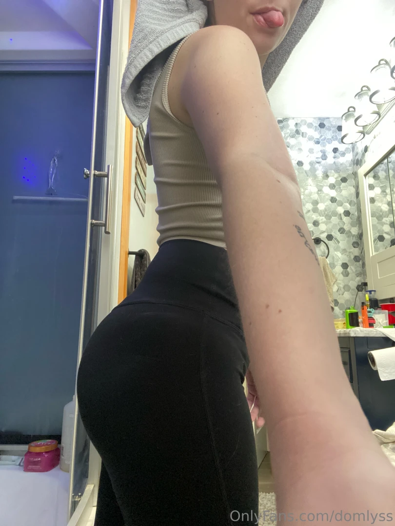 Its almost my birthday month who s gonna spoil me you can find me on 