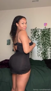 Who wants to snuggle free sexy ebony