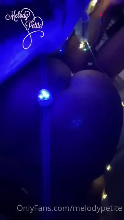 Buenas noches de parte de mi culito 