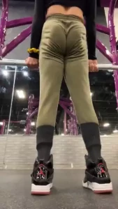 You like watching me work out