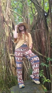 Badass hippie sunhat vibes finally getting to sort through all the