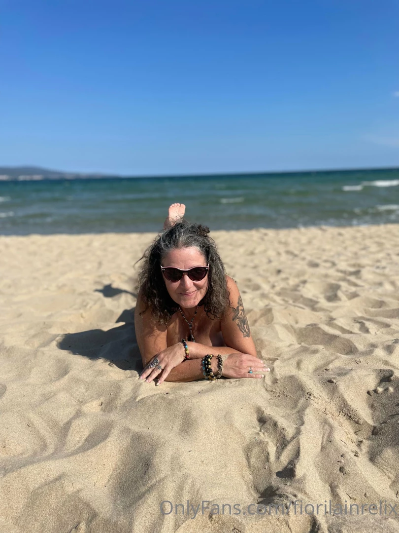 Happy monday and happy new week dreaming for the beach holiday can t part 1 