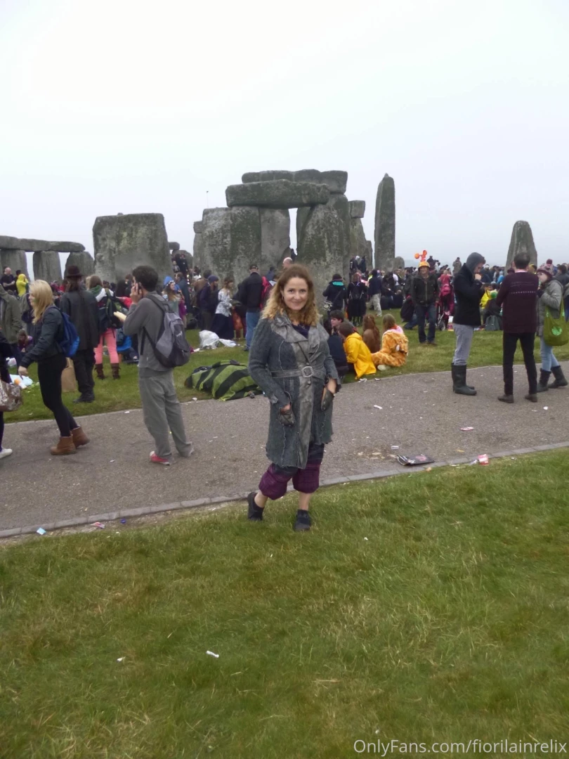 Happy summer solstice guys happy monday and happy new week today is part 8 