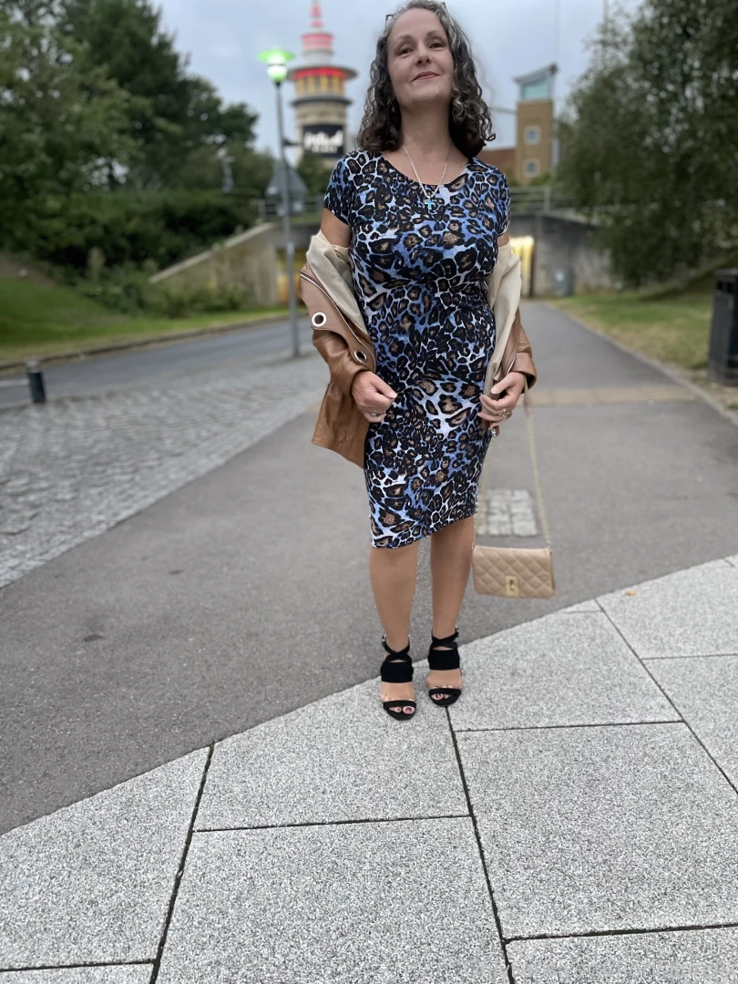 Some pictures from the dinner tonight i hope you like to see me 