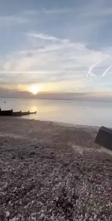 Amazing day on the beach was really nice i was on the beach till 20 00 