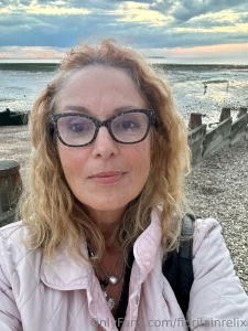 Have a lovely day guys i am on the beach but soon i am going back home part 9