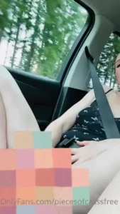 Dildo play while in a moving car to full orgasm and it shows video