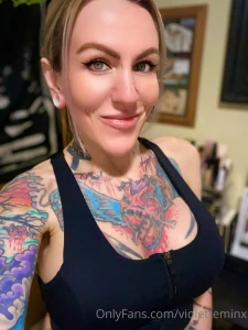 Au naturel or a little makeup