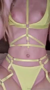 I love yellow part 7