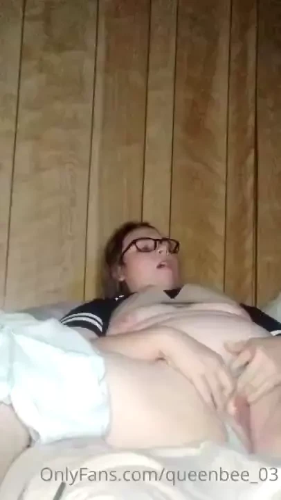 Got so horny watching netflix just couldn t help myself 