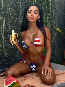 Let s just say i m very skilled with my mouth wanna see dm me babe