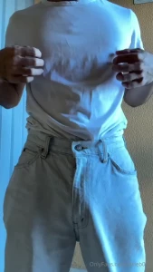 Cum shot at 10 10 mins i was a bit horny since the morning but couldn