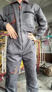 Cum shot at 16 00 mins is it just me or is it this coverall cuz i can